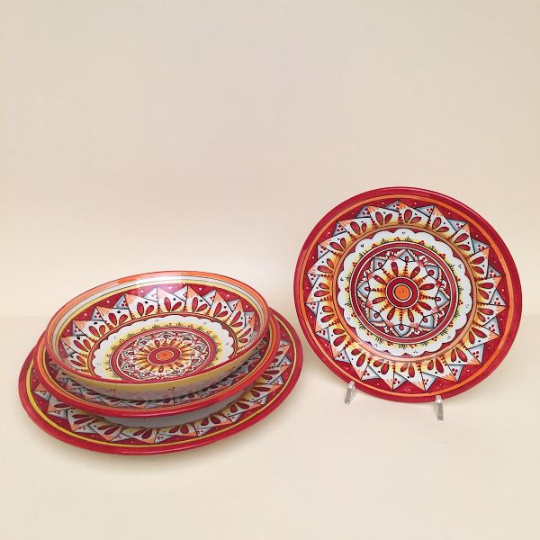 DINNERWARE SET; DESIGN: GEOMETRIC - RED